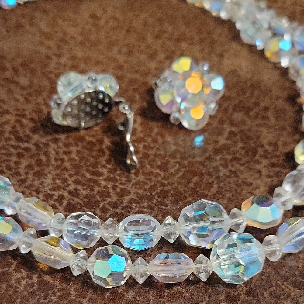 Iridescent Crystal Necklace and Earring Set (44) - Picture 3 of 16